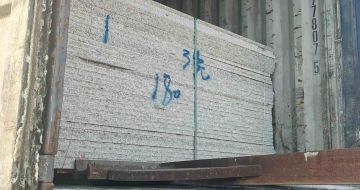 陕西 芝麻白花岗岩石材3.0公分光面毛板装柜出货