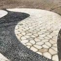 陕西 黄金麻冰裂纹地铺石工地铺装案例