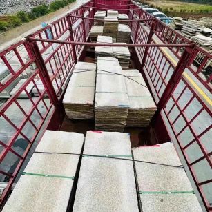 陕西 黄金麻花岗岩荔枝面，光面毛板装车完成