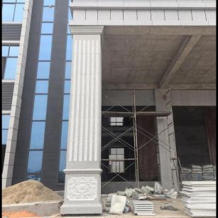 陕西 芝麻白光面花岗岩门楼大柱（罗马柱）配雕花底座