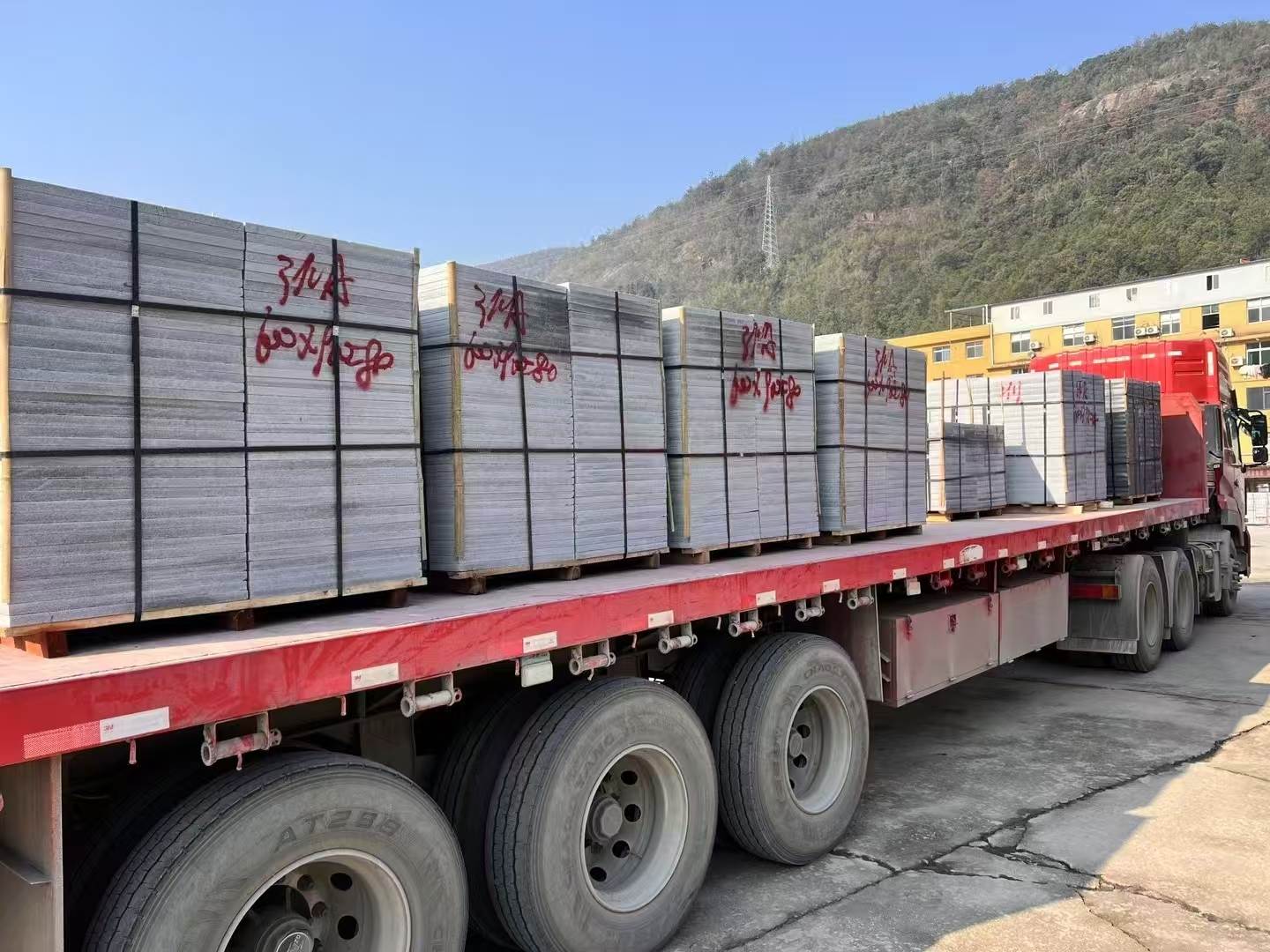 陕西 芝麻灰地铺石出货日常