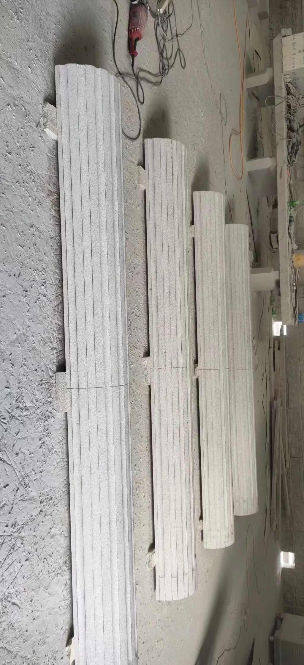 陕西 花岗岩厂家带你看白麻花岗岩门楼大柱柱皮