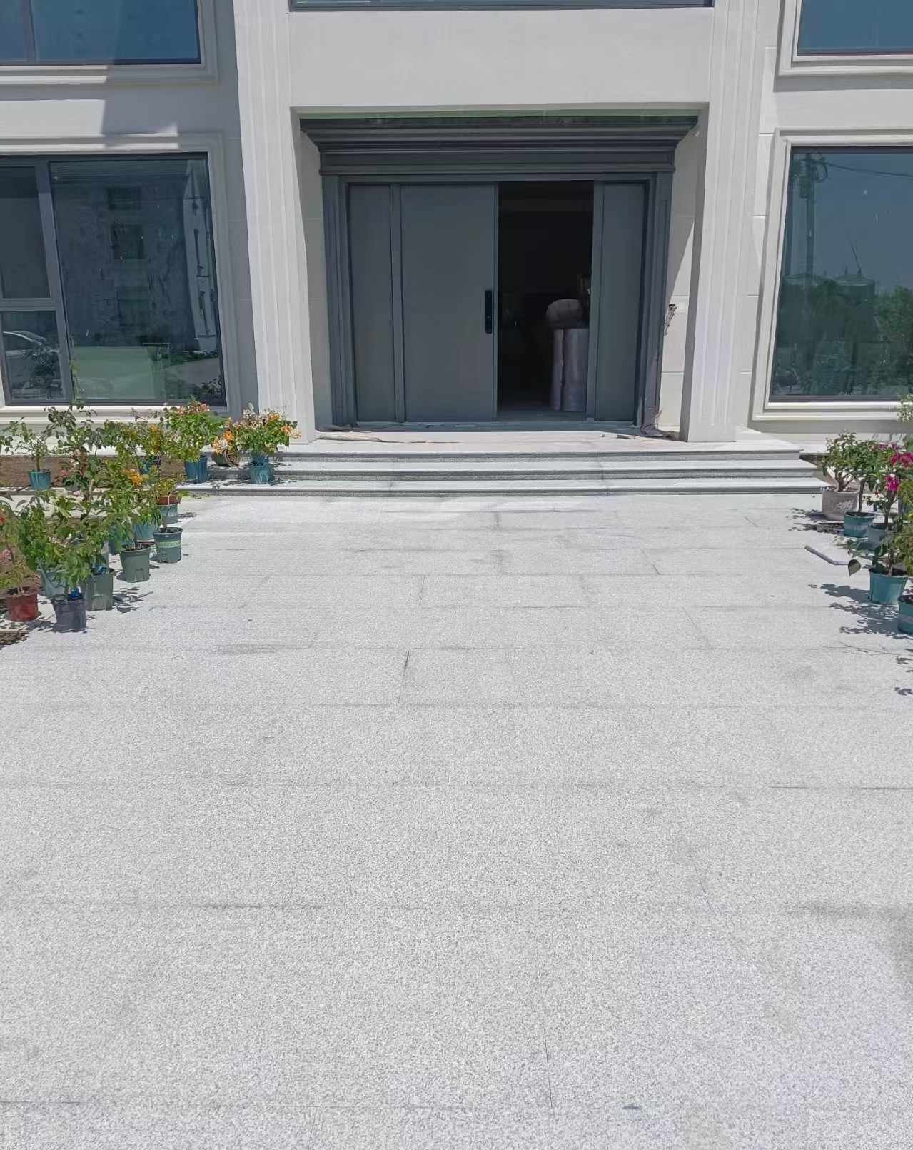 陕西 芝麻白花岗岩地铺石地面铺装