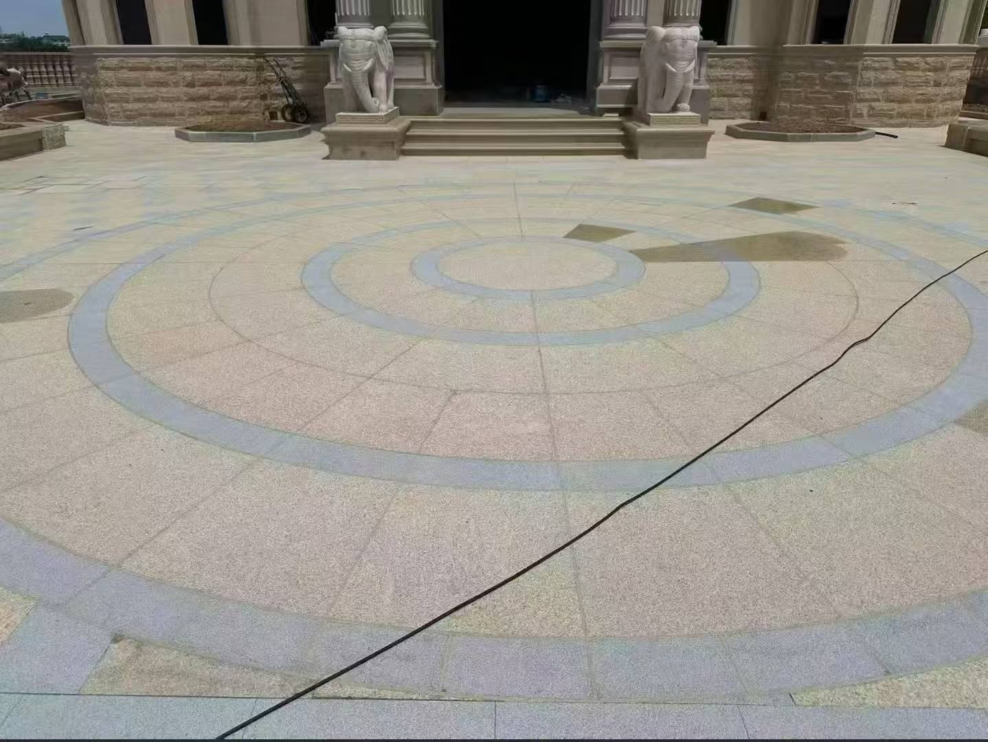 陕西 黄金麻芝麻灰花岗岩石材地铺拼接效果