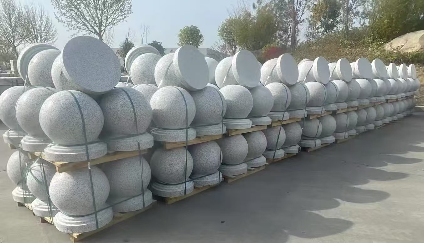 陕西 白麻花岗岩石材圆球，石球，挡车球，隔离球，景观石球，风水球等