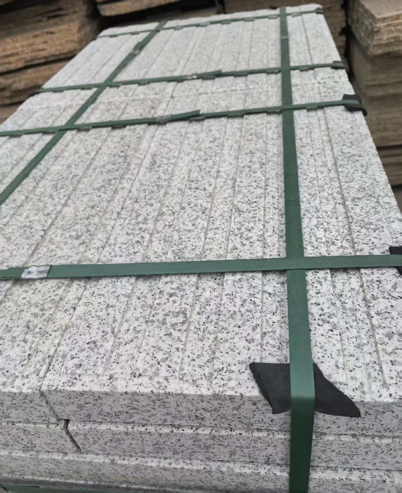 陕西 白麻花岗岩直行盲道石，盲条，地铺石