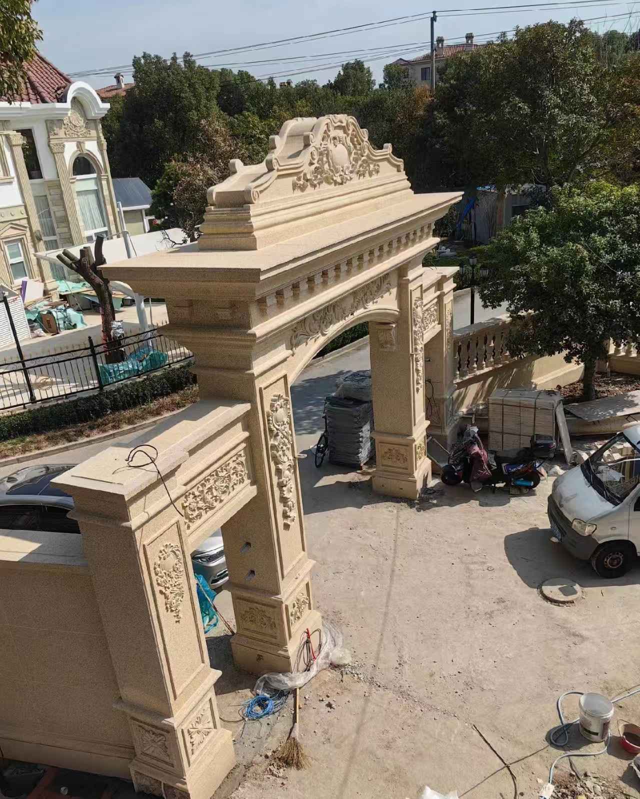 陕西 黄金麻荔枝面花岗岩别墅门楼