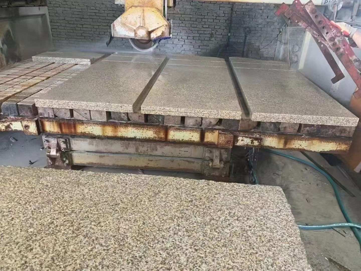 陕西 黄金麻荔枝面成品板加工