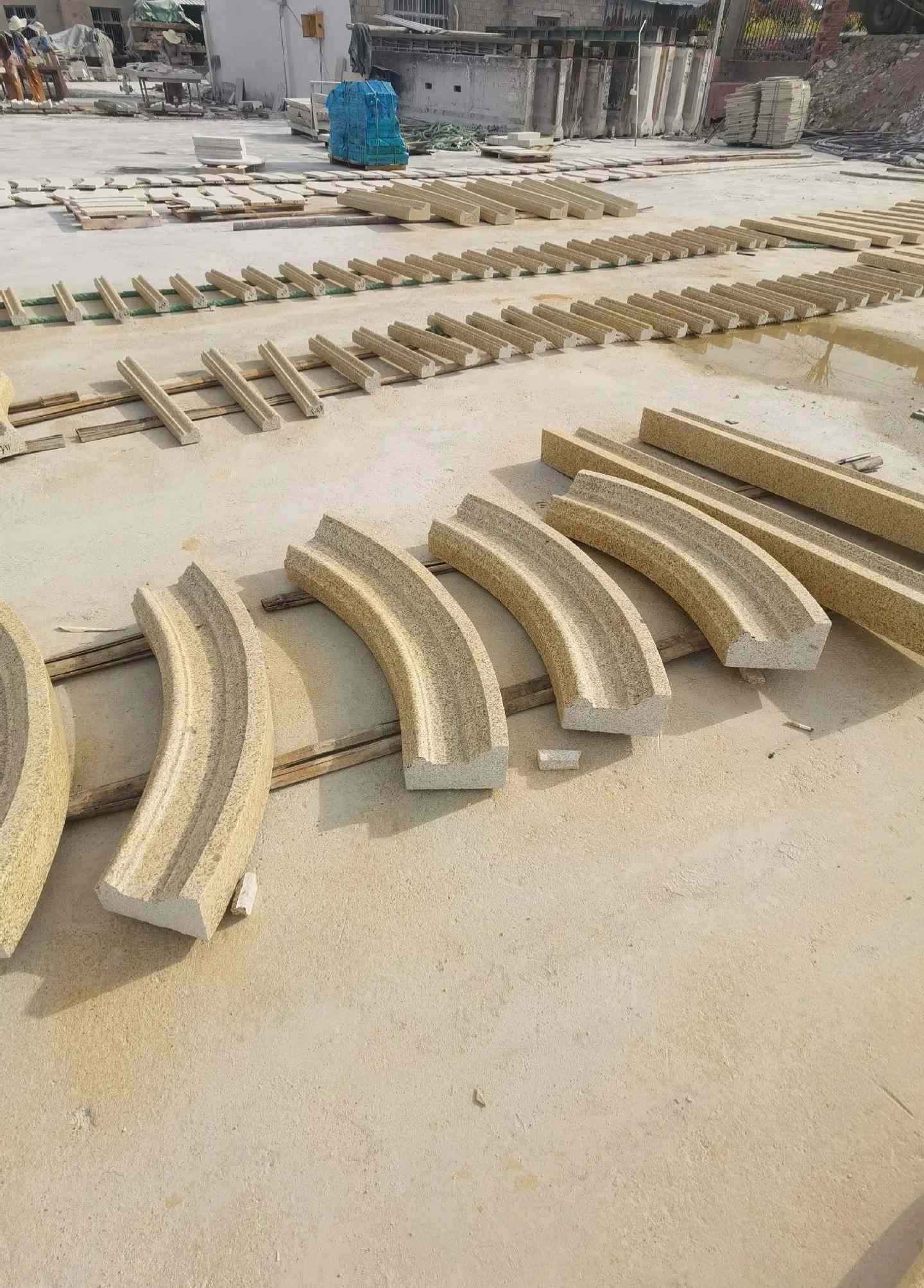 陕西 黄金麻花岗岩别墅线条