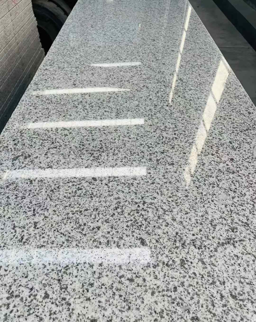 陕西 白麻花岗岩光面毛板